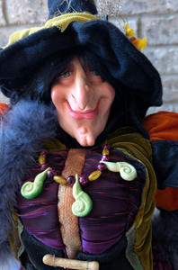 FALL HALLOWEEN WINWARD VINTAGE WHIMSICAL STANDING WITCH DOLL