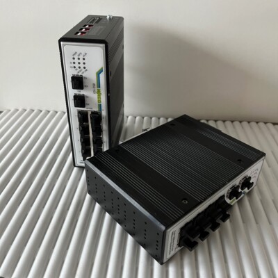 Wago 852-103 8-port 100Base-TX + 2-slot 100Base-FX Industrial Switch