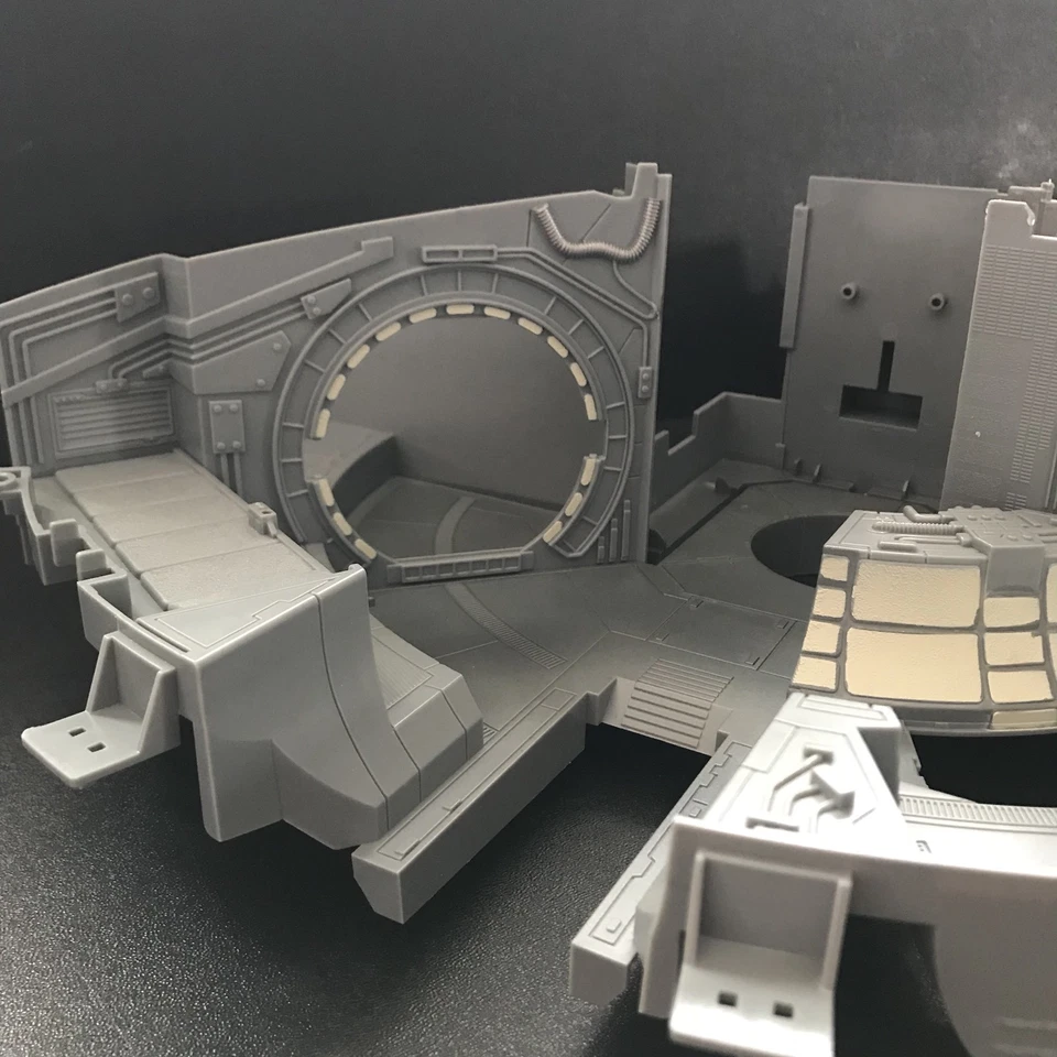 Jogo interior Star Wars Legacy Millennium Falcon para diorama personalizado BMF Bay - Imagem 2 de 4