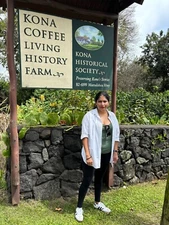 100% HAWAIIAN KONA COFFEE BEANS MEDIUM ROASTED 2 POUNDS IN 1 POUND BAGS