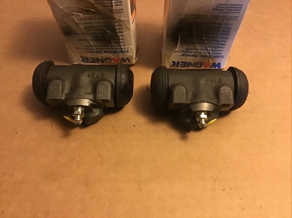 1954 Packard Clipper L & R cilindros de roda traseiros novo na caixa  - Imagem 2 de 3