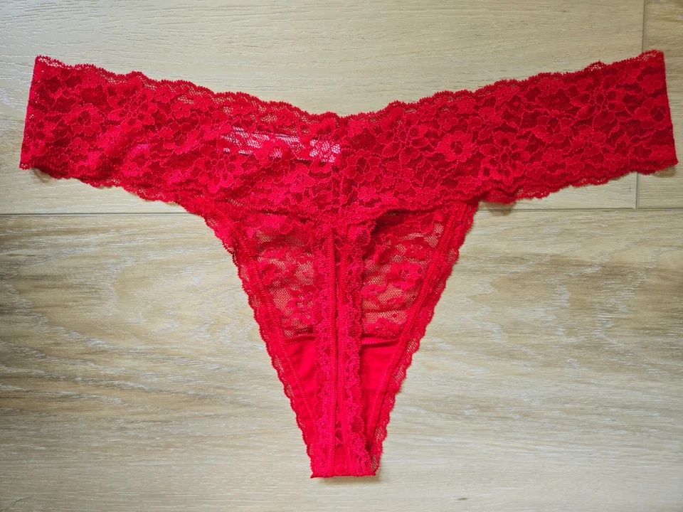 Victoria's Secret Red Stretch Floral Lace Pink Lips Kiss Thong String Panties XL - Image 2 of 3