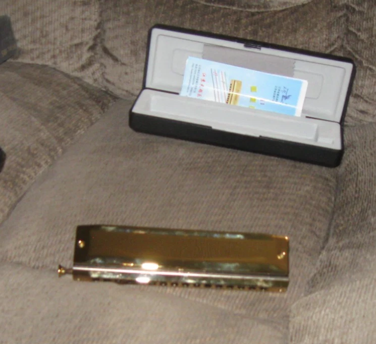 Swan 1664 - 12 Holes Chromatic Harmonica in C FOUR CHROMATIC OCTAVES Mouth Organ - Image 4 of 4