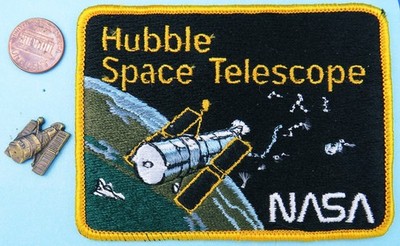 NASA PIN & PATCH Pair vtg HUBBLE Space Telescope - Bronze - Space Shuttle metal