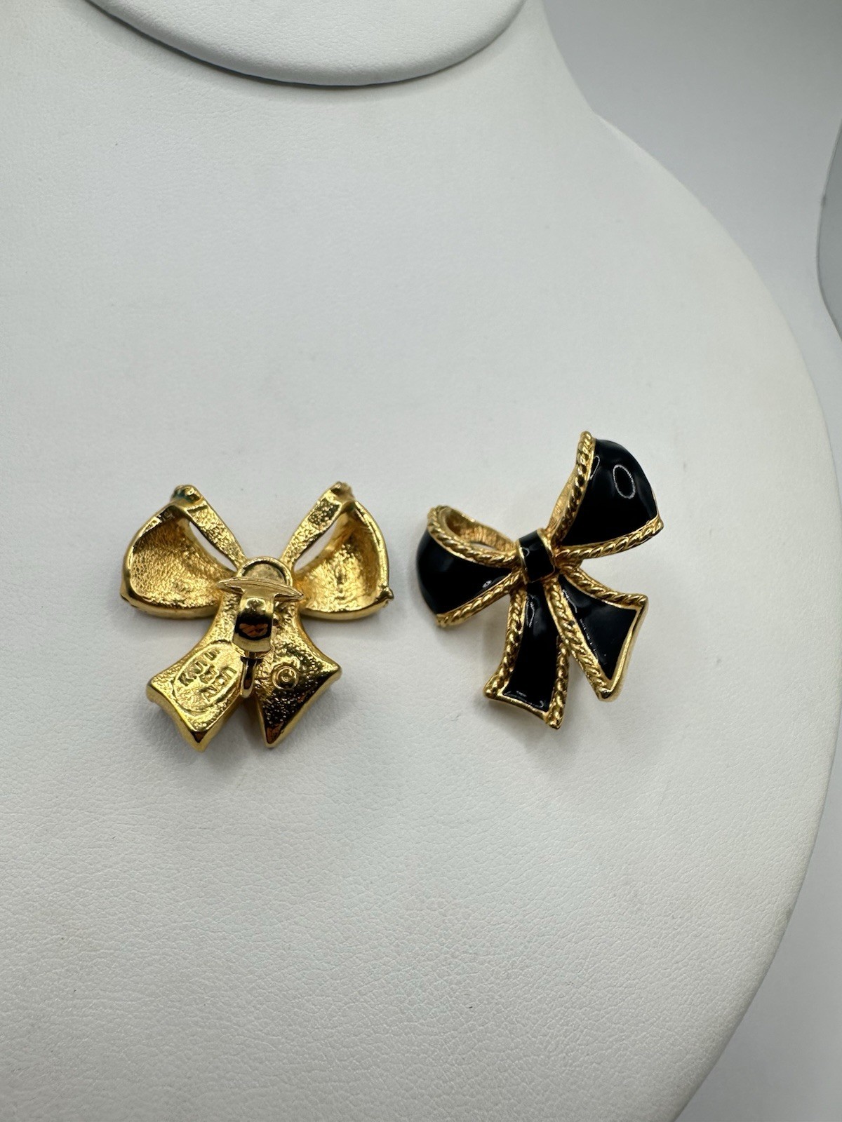 VTG Kenneth Jay Lane KJL Avon Black Enamel Gold T… - image 6