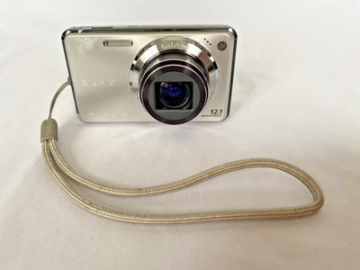 Sony DSC-W290 Cyber-shot 12.1MP Camera Powers On LCD Works Stuck Lens AS-IS