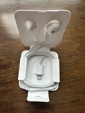 Apple EarPods Lighting Headset Earbuds BRAND NEW iPhone 5-14 OEM