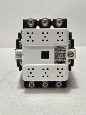 FUJI ELECTRIC SRCA 8681 2 MAGNETIC CONTACTOR 60AMP 110VAC FREE FAST