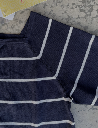 Women's Sweater Size L Black White Striped top Dialogue NWT New short sleeves - Picture 2 of 6