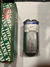 TOTALINE RUN CAPACITOR P291-0754, 440VAC / 7.5UF / 50/60Hz