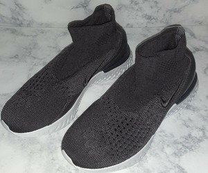 nike rise react flyknit grey