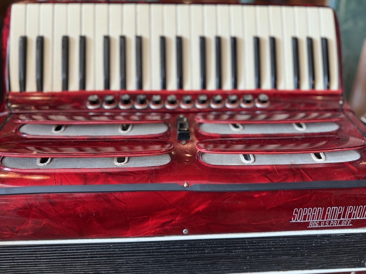 Vintage Soprani Ampliphonic Lido Full Sized Pianno Accordion Red