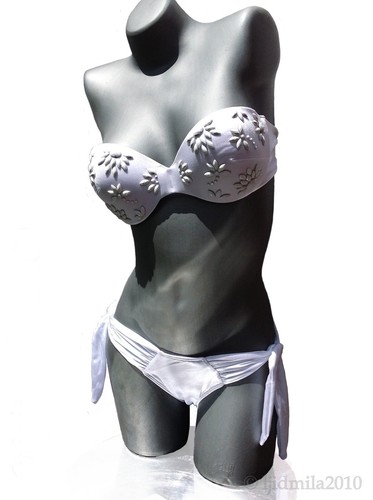 Victoria's Secret Embellished Bandeau Brazilian Bikini Set 34D/M US - Picture 4 of 6
