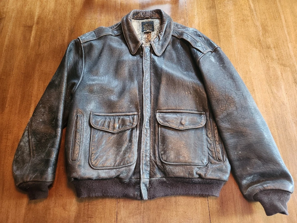 Chaqueta de Vuelo de Cuero Avirex Tipo A-2 De Colección Grande Ejército de los Estados Unidos Fuerza Aérea ANGUSTIADA Foto 3 de 4