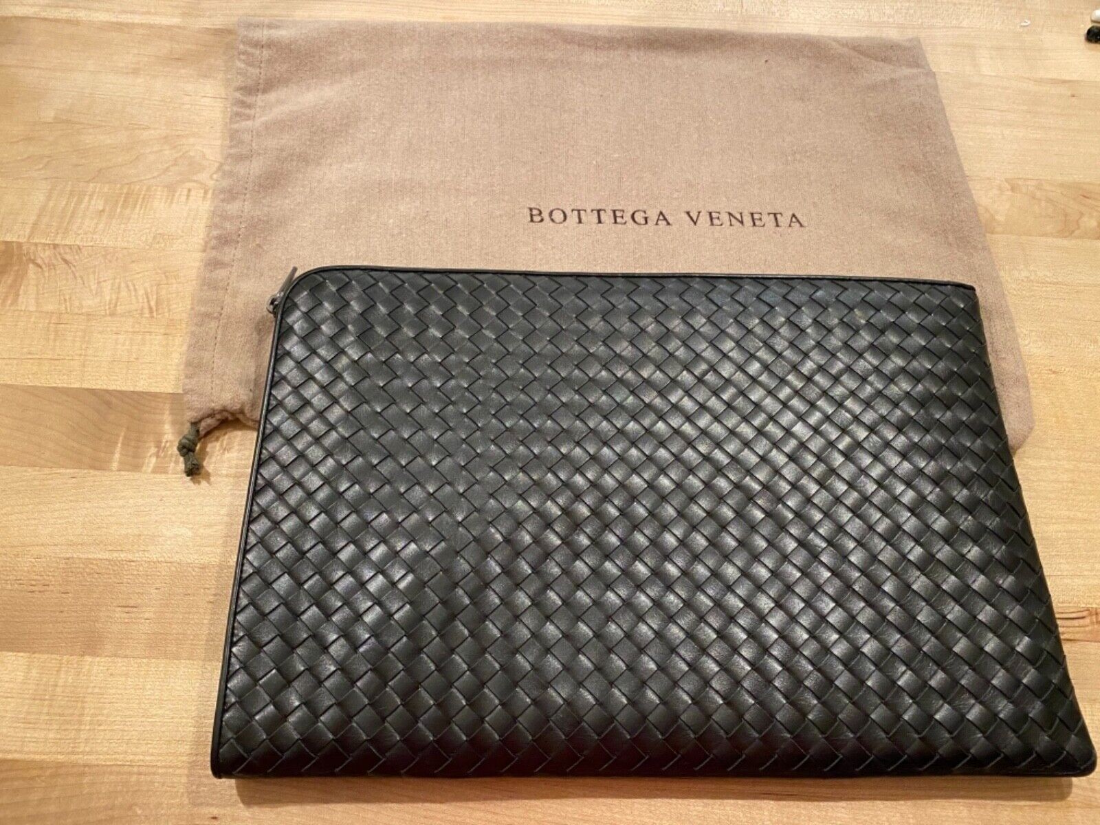 Bottega Veneta men intrecciato documents pouch. Classic model of 2015 year