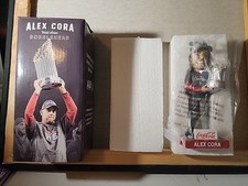 Roberto Alomar Bobblehead and Frank Thomas Statue Stadium Giveaways 60