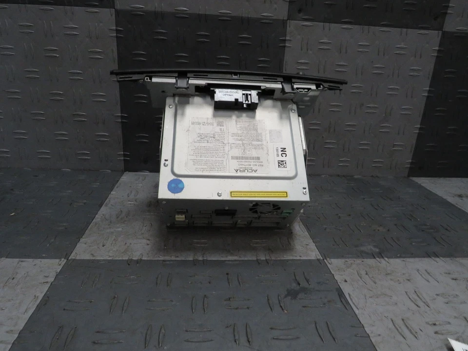 2015 2016 2017 2018 ACURA TLX TECH радиоприемник 39540-TZ3-A130-M1 - Изображение 2 из 4