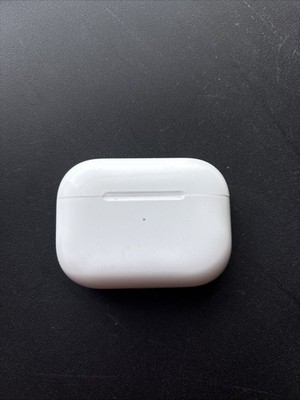 Apple AirPods Pro with MagSafe Wireless Charging Case - White