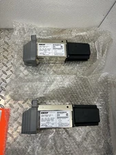 NEW INVENSYS FOXBORO IPM2-P0904HA I/A POWER SUPPLY INPUT 0.4AMP 240VAC OUTPUT 1.