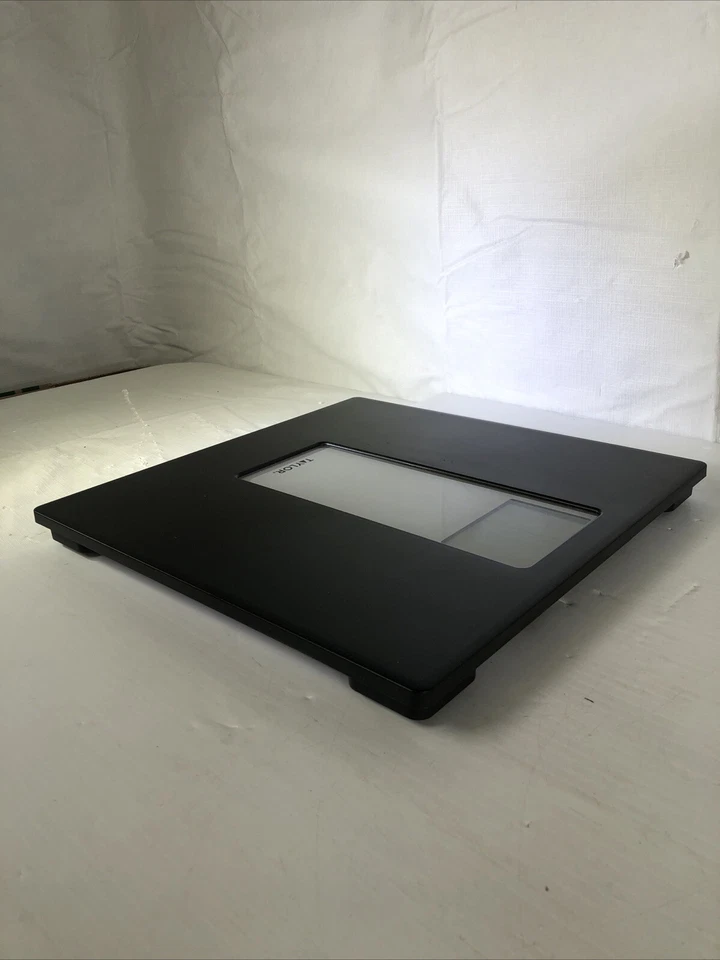 Taylor Digital Black And White Scale Model #7358 - Image 4 of 4