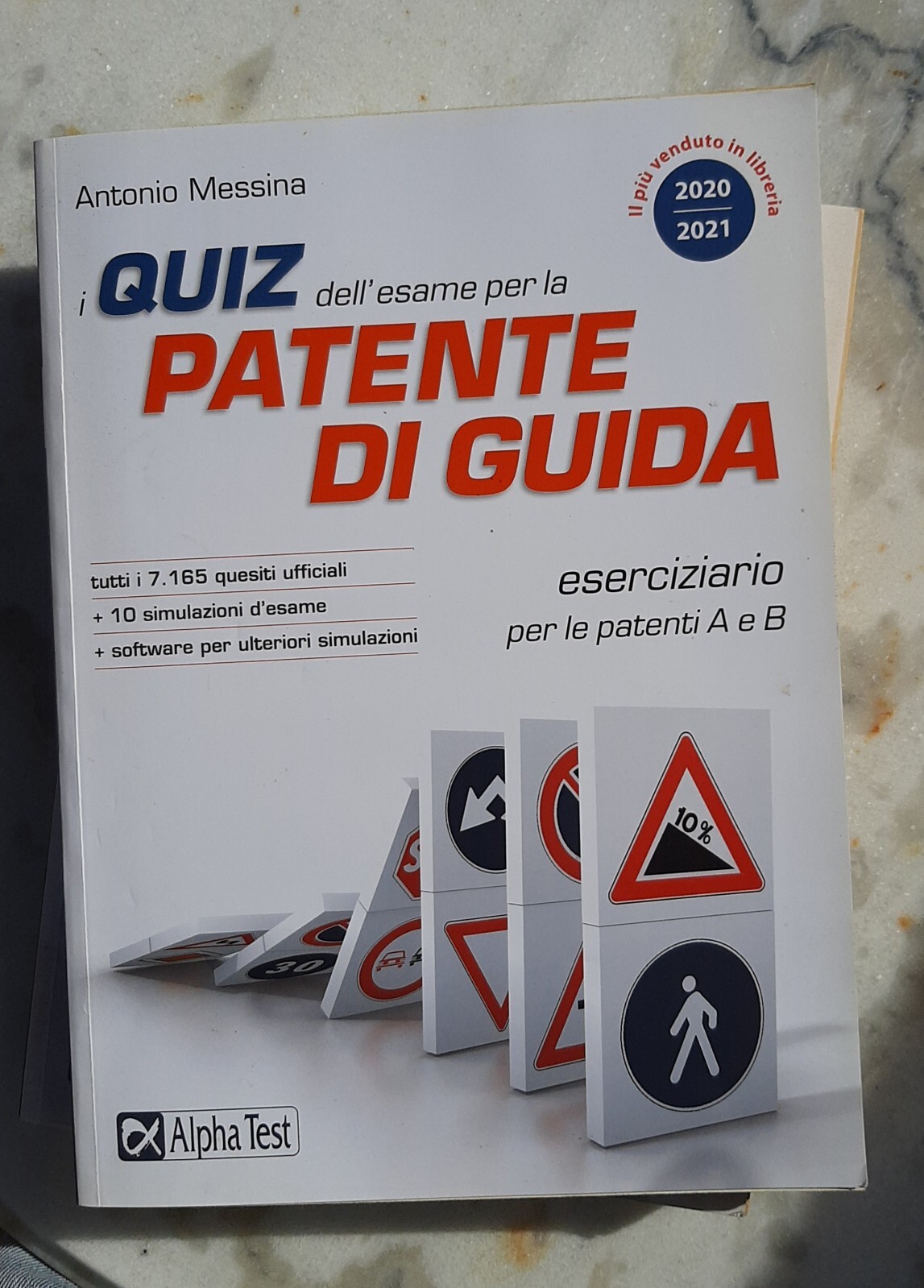 Esame Patente di Guida: DOVE SI METTE IL TRIANGOLO? ESAME DI GUIDA. PATENTE  B.