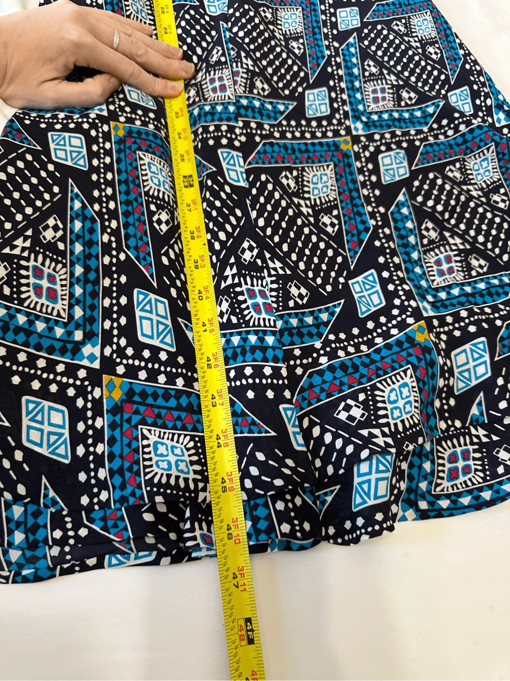 Abito Tory Burch Camilla Dasha in seta con stampa blu e nera taglia 4