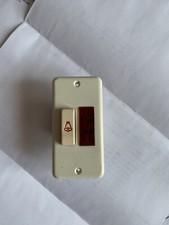 Poussoir Sonnette Voyant LEGRAND Modele SATURNE 6/250