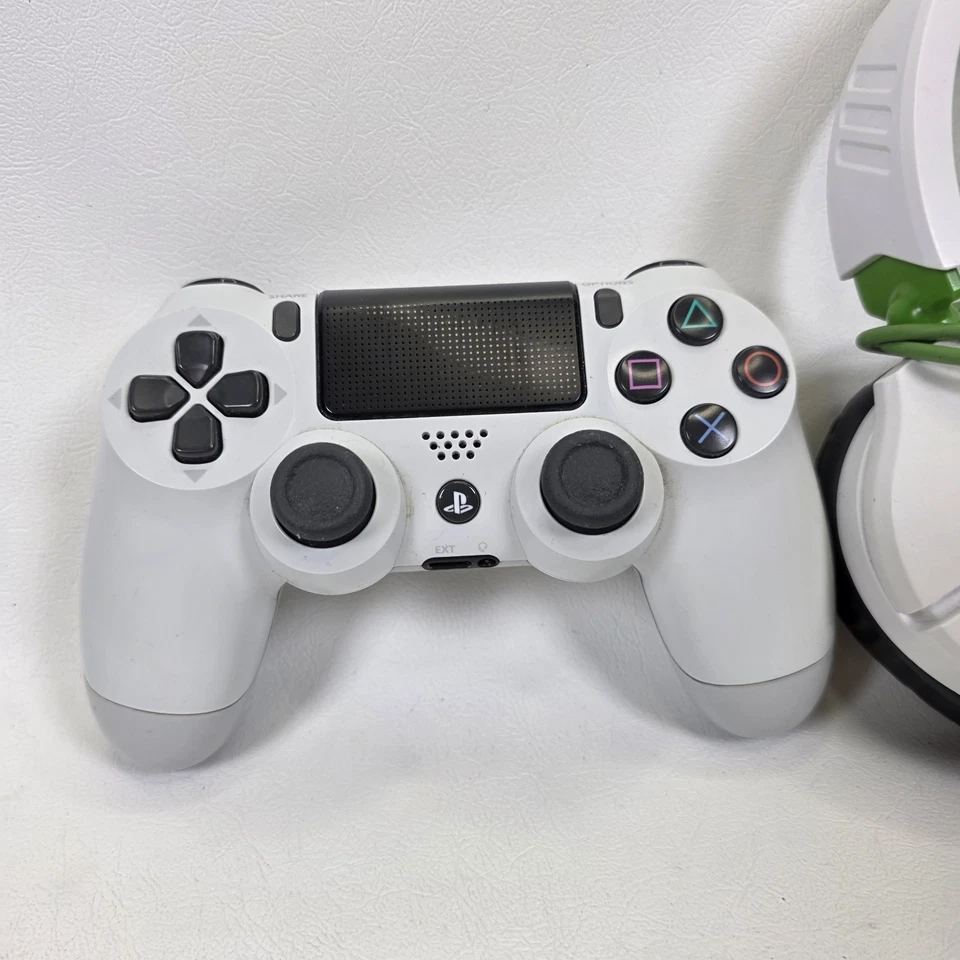 Official Sony Playstation DualShock 4 Controller - White PS4 With Head Phones  - Image 2 of 4