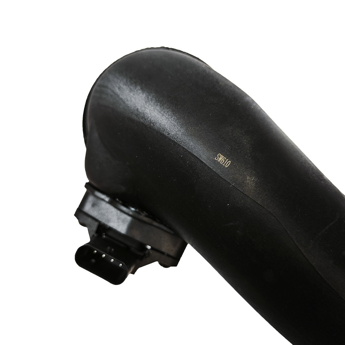 New Turbo Intercooler Pipe Hose Rear Duct 13717609811 For BMW 535i 3.0L 