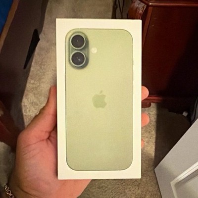 Apple iPhone 17 256GB Green Unlocked iOS Bar Smartphone Retail Box