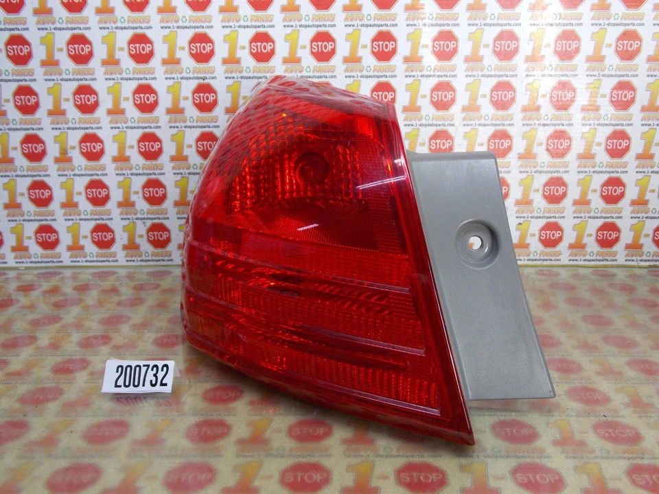 Nissan Rogue 2008-2015 conductor/lado izquierdo freno trasero luz trasera oem Foto 2 de 4