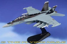 Hobby Master 1:72 EA-18G Growler USN VAQ-141 Shadowhawks NF500