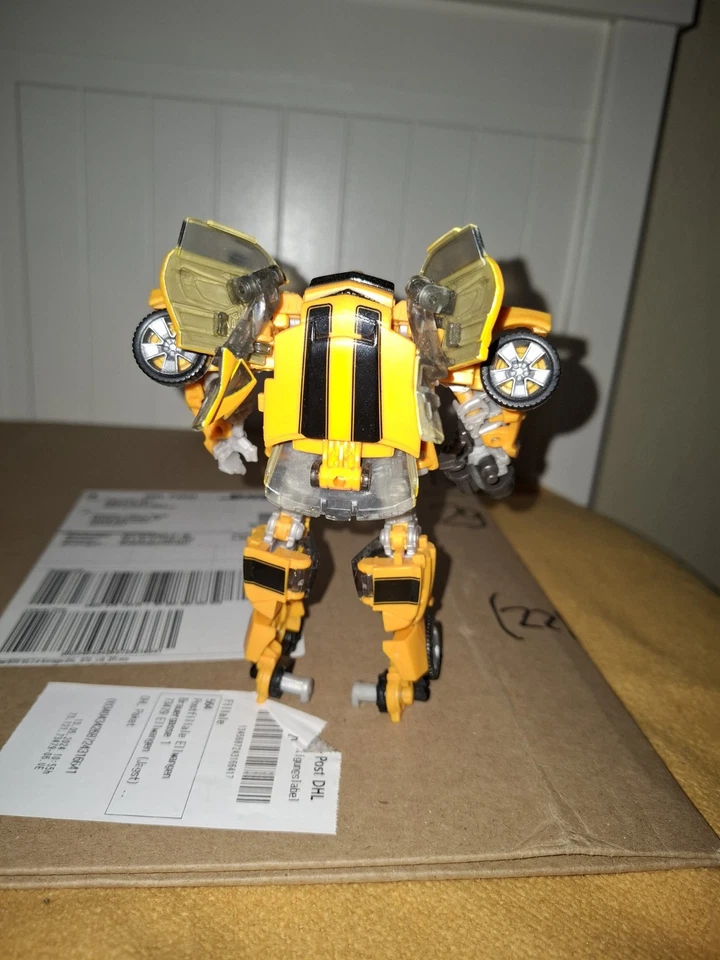 Transformers Studio Series Bumblebee - Bild 2 von 2