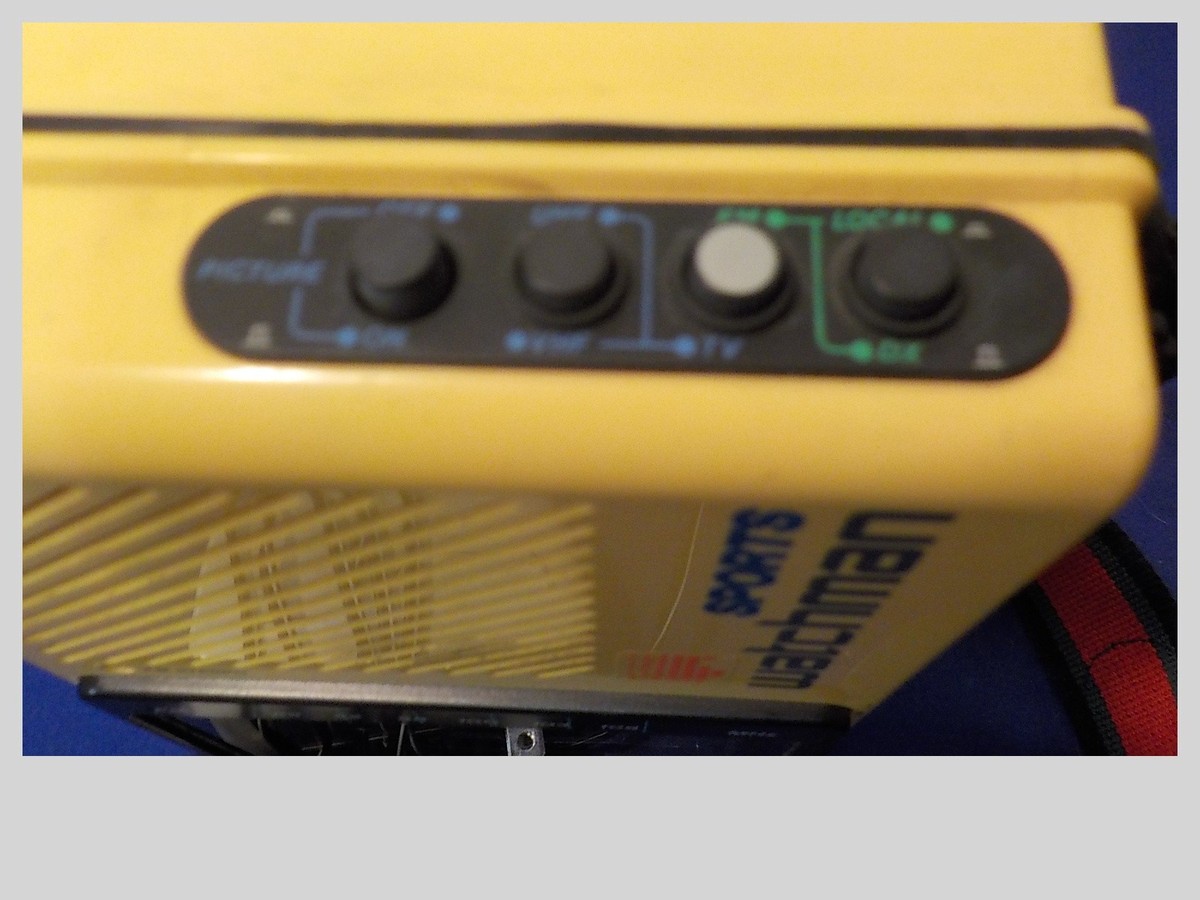 テレビ imfc17 File:Sinclair ZX80 with small television (RetroMadrid 2017
