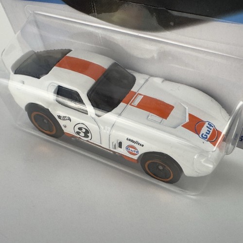 Hot Wheels Walgreens Exclusive Shelby Cobra Daytona Coupe 122/250 Race Day 5/10 - Picture 3 of 6