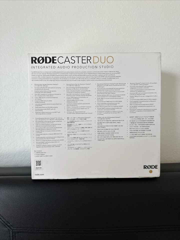 Rode Caster Duo White Integrated Audio Production Studio - Image 2 of 3