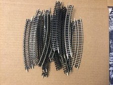 N Scale Model Locomotive Track Lot of Curved Segments twenty plus