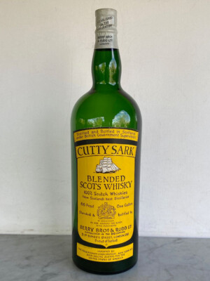 ビンテージ風　大瓶　CUTTY SARK 　スコッチウイスキー Large Vintage CUTTY SARK Empty Whiskey Bottle. Unopened Store