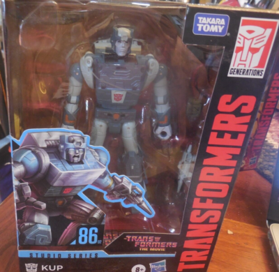 Hasbro Kup 4.5 inch Action Figure - F0710 # 86 New in Package