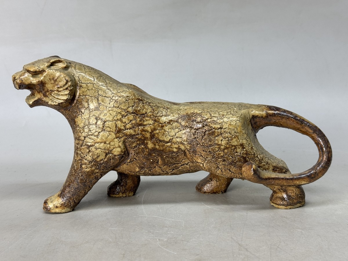 置物 YOKO Y8792 OKIMONO Seto-ware Tiger figurine signed box Japan