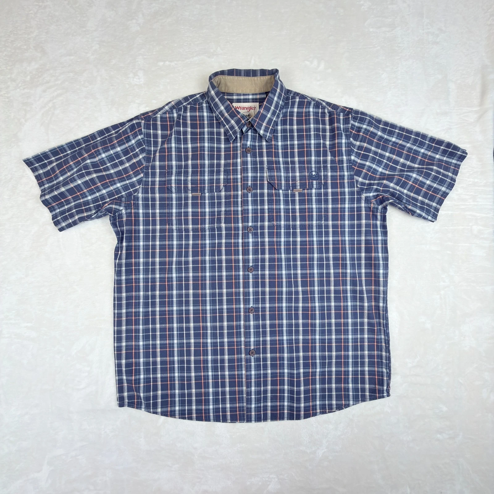 Wrangler Shirt Mens L Blue Plaid Outdoor Camp Cargo Pockets Hiking Button Up
