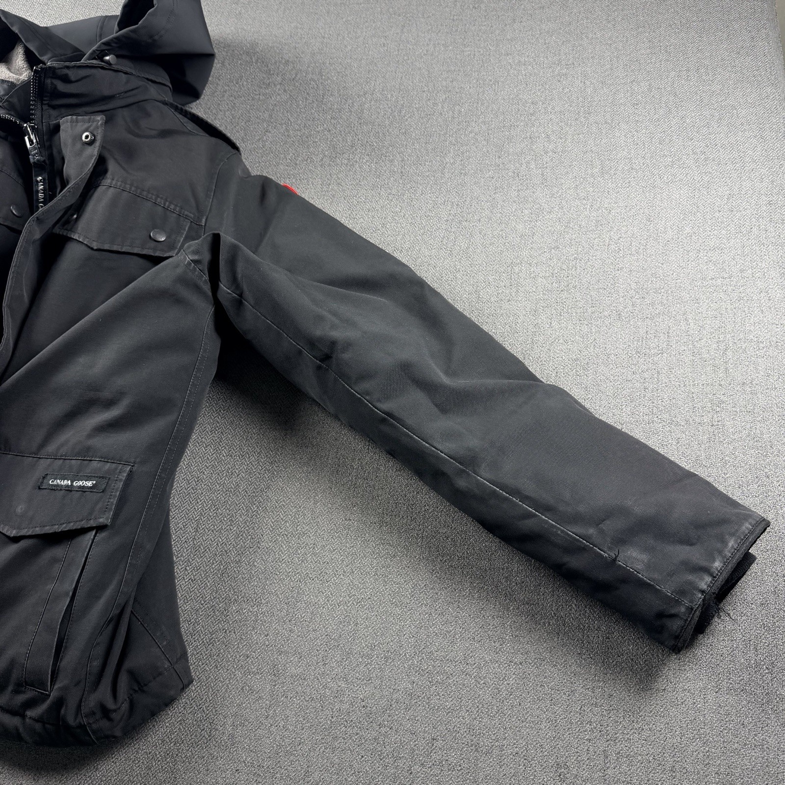 Canada Goose Burnett Jacket Black Men’s Medium M Hooded Down Parka Coat thumbnail 19