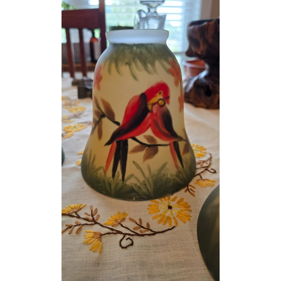 Vtg American Art Glass Shade  Antique Perching Parrots Hand Painted - Image 4 of 4