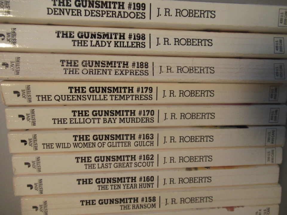The Gunsmith Western Paperback Book Lot of 18 J R Roberts Books Old West Cowboys Foto 3 de 4