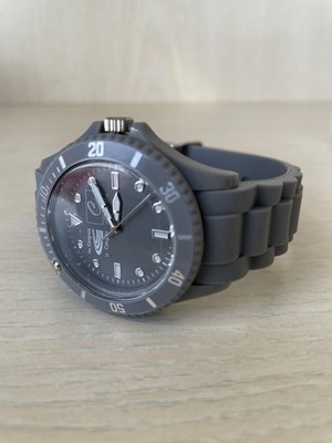 Adee Kaye 'The Congress' Herren-Uhr, Graues Silikonband, Neu