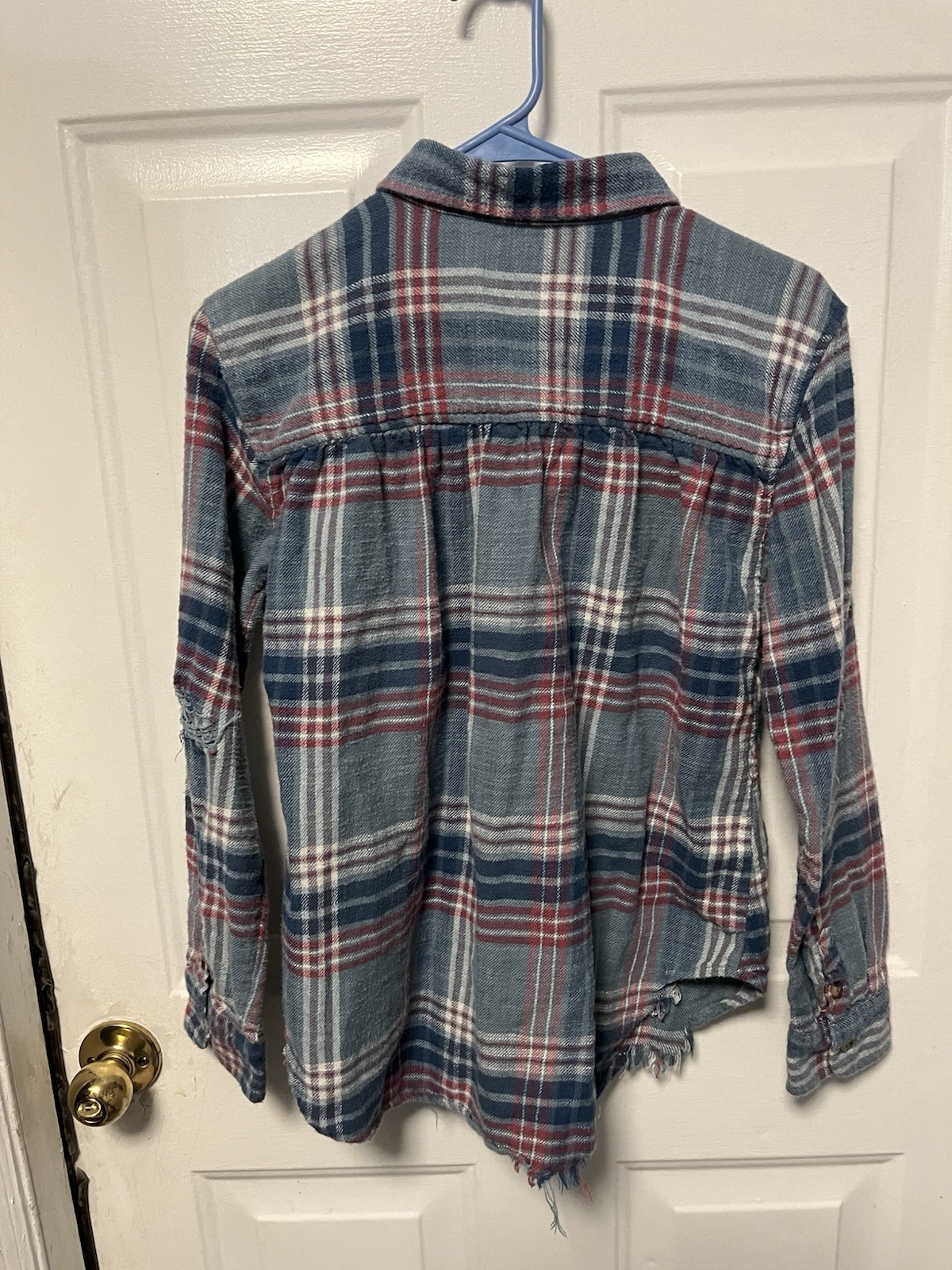 American Eagle Distressed Flannel Button Down - image 5