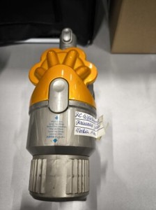 Dyson DC16 Handstaubsauger - Gebraucht, Schwacher Akku, Gebrauchsspuren