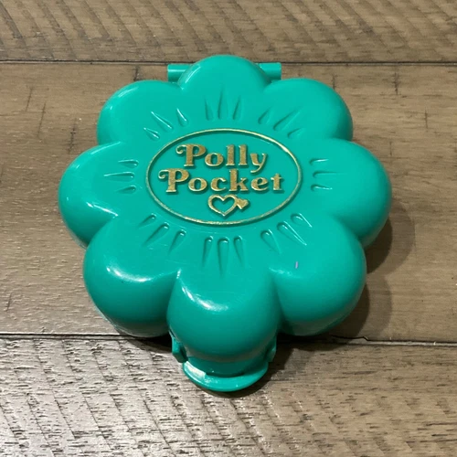Vintage Polly Pocket Bluebird 1990 Water Fun Park Compact Complete READ
