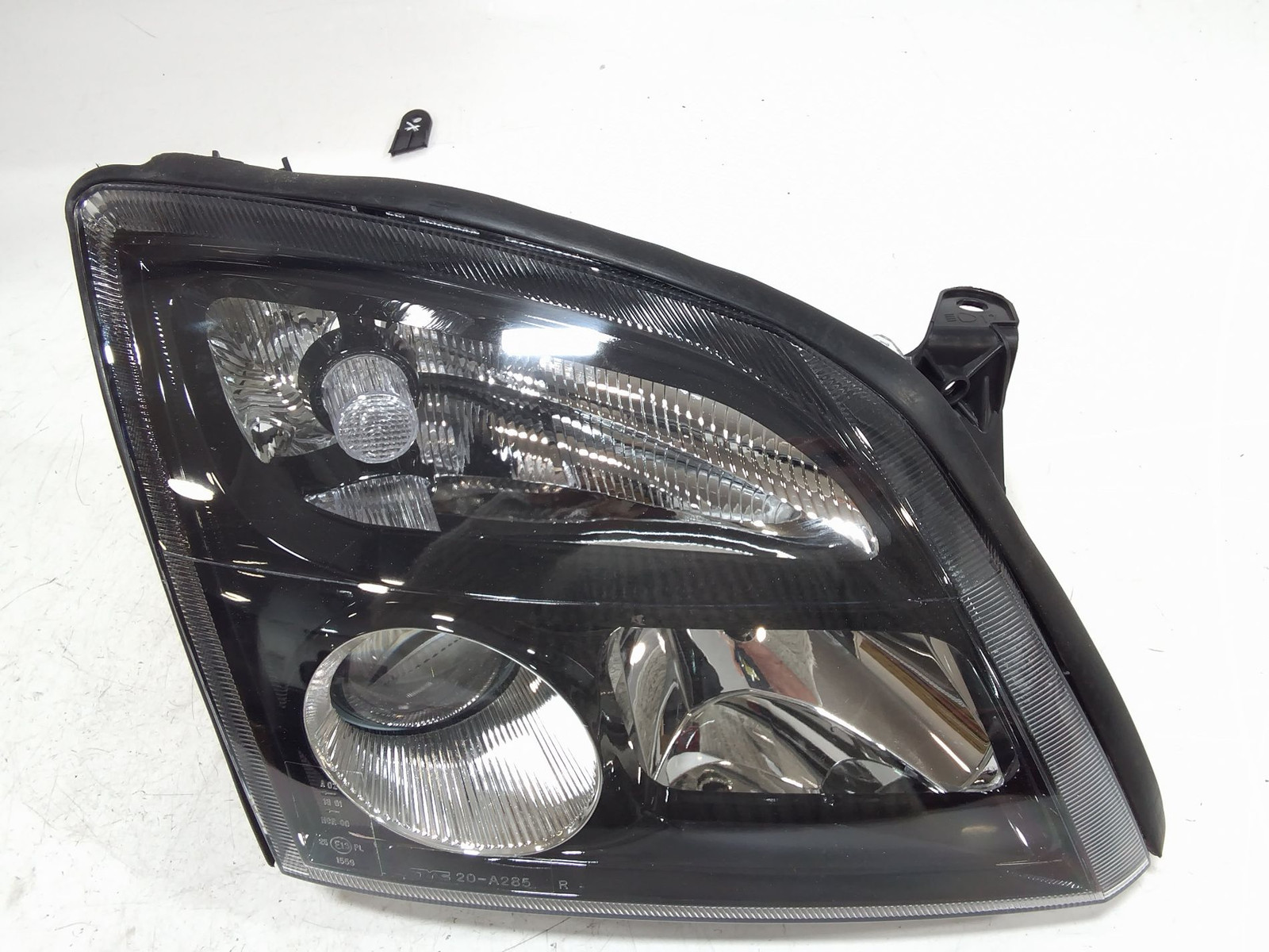 Phare droit Opel Vectra C berline phase 1 optique de rechange halogène 93172954