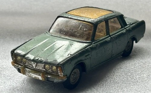 Corgi 275 Rover 2000 TC - Good Vintage Original Model for spares repairs